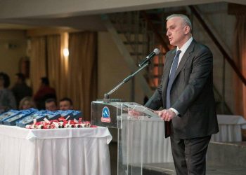 Στη Βουλή ο Μιχάλης Σαράντης – Τι είπε για φέτα, ευλογιά, κτηνοτροφία