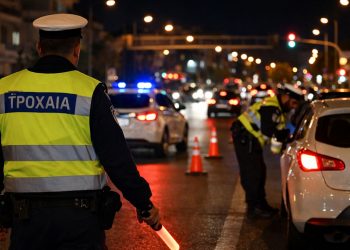 Τι δεν πρέπει να πεις σε μπλόκο της τροχαίας – Όλες οι ερωτήσεις-παγίδα