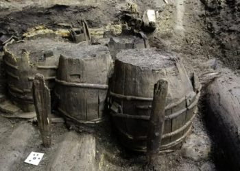 Νορβηγία: Η ανακάλυψη βαρελιών 400 ετών ρίχνει φως στην κατασκευή μιας πόλης