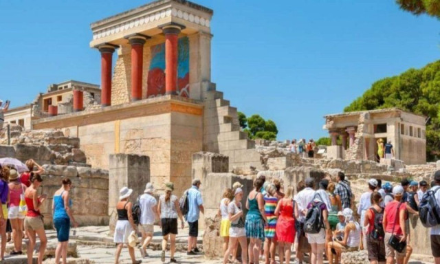 Αυτός είναι ο νομός της Κρήτης που θα πρωταγωνιστήσει στην τουριστική σεζόν – Το ChatGPT απαντά