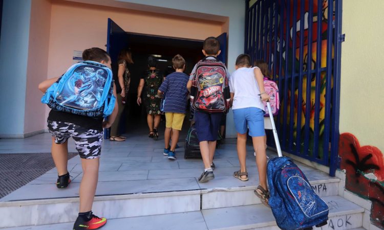 Επίδομα παιδιού: Ανοίγει αύριο η πλατφόρμα Α21
