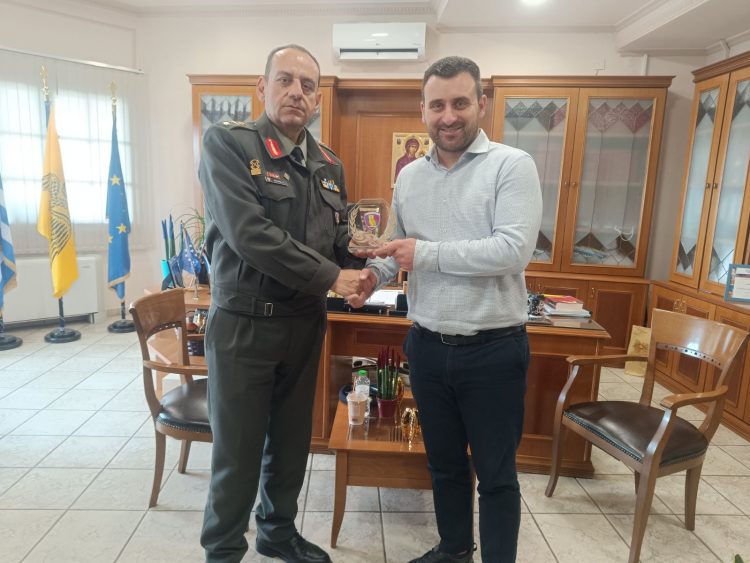 Άγημα της Σχολής θα παρελάσει την 25η Μαρτίου στην Καλαμπάκα