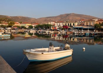 Πέντε top προορισμοί στην Ελλάδα για να απολαύσετε την άνοιξη