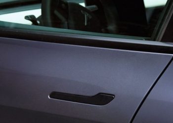 Κίνα: Τέλος στις κρυφές λαβές στις πόρτες ηλεκτρικών αυτοκινήτων – Κίνδυνος ασφαλείας σε ατυχήματα