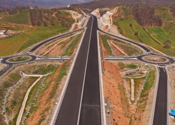 Ε65: Μόνο η διαγράμμιση έμεινε στο τμήμα Καλαμπάκα – Οξύνεια (ΒΙΝΤΕΟ)