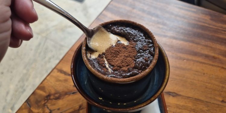 Egg Coffee στο Ανόι: Ο καφές με αυγό που πρέπει να δοκιμάσεις στο Βιετνάμ
