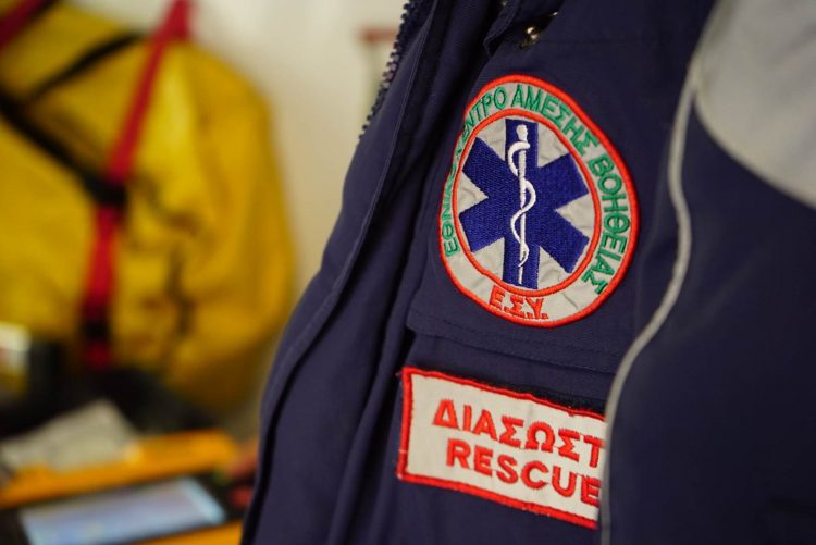 Γυναίκα εντοπίστηκε νεκρή μέσα στο σπίτι της