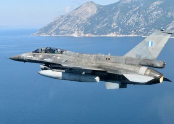 Εντυπωσιακές εικόνες: Συνεκπαίδευση ελληνικών F-16 από την Ν. Αγχίαλο με βουλγαρικά MiG-29