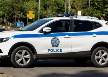 Θεσσαλονίκη: Τη χτυπούσε αλύπητα ο σύντροφός της – Συγκλονίζει ο αστυνομικός που έσωσε 38χρονη