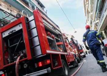 Συναγερμός για φωτιά σε σπίτι – Γλίτωσαν οι ένοικοι που απομακρύνθηκαν έγκαιρα (ΦΩΤΟ)