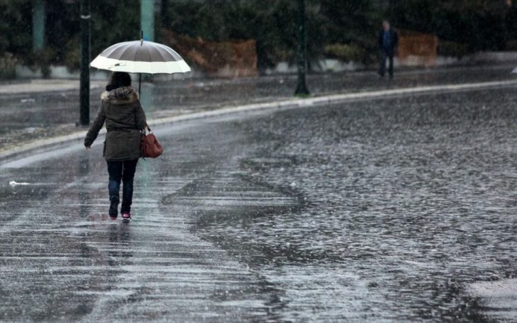 Αλλάζει ο καιρός: Έρχονται βροχές και καταιγίδες – Πού θα έχουμε έντονα φαινόμενα
