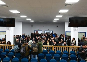 Αλλάζει η ταξιθεσία στη δίκη των Τεμπών – Αυτή θα είναι η νέα χωροταξία στην αίθουσα