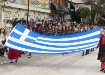 Καρδίτσα: Με λαμπρότητα η παρέλαση της 25ης Μαρτίου (ΦΩΤΟ)
