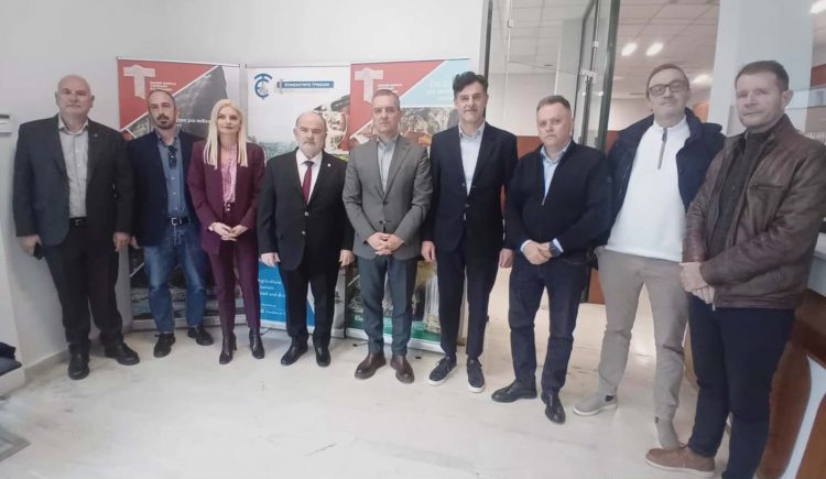 Τη διοίκηση του Επιμελητηρίου Τρικάλων επισκέφθηκε ο πρόεδρος της ΓΣΕΒΕΕ Γιώργος Καββαθάς
