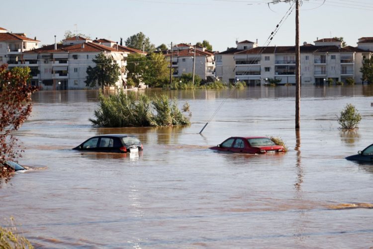 Καιρός: Kινδυνεύει με πλημμύρες η Θεσσαλία – Διπλή κυκλογένεση στη Μεσόγειο φέρνει έντονα φαινόμενα στην Ελλάδα
