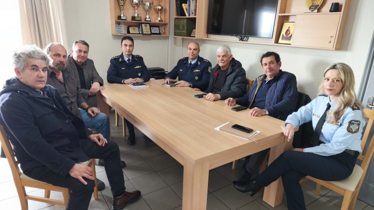 Κοινές δράσεις κατά της ενδοοικογενειακής βίας δρομολογούν Εμπορικός Σύλλογος και Αστυνομική Διεύθυνση Τρικάλων