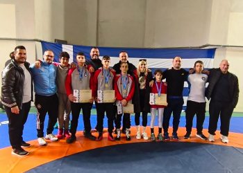 Πρωταθλητές Ελλάδας Μότσιος Βασδέκης και Μότσιου Αργυρό ο Δαλαμάγκας Χάλκινο η Τσιάμη του ΑΣΤ