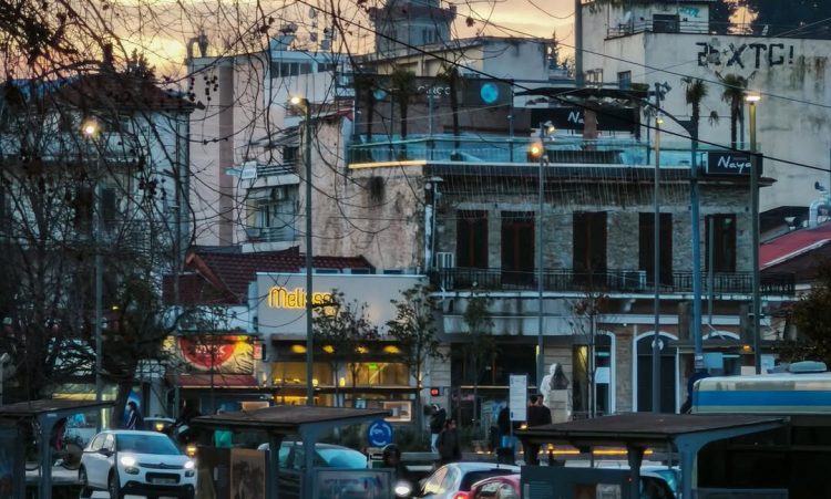 Σούρουπο στα Τρίκαλα-Σε μια πόλη με χαλαρούς ρυθμούς
