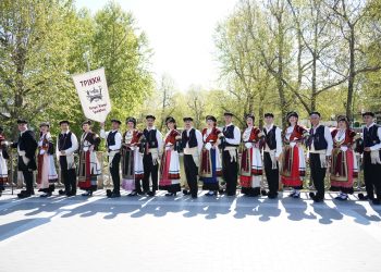 Μουσικοχορευτική εκδήλωση: «Τρεις μήνες έχει η Άνοιξη και τρεις το Καλοκαίρι» 