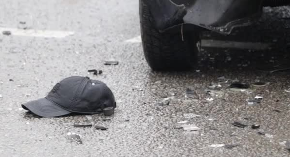 Σφοδρό τροχαίο ατύχημα – Τράκαραν ΙΧΕ και ταξί – Δείτε εικόνες