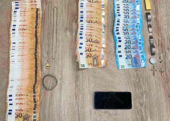 Εξιχνιάσθηκαν 2 περιπτώσεις τηλεφωνικής απάτης σε περιοχές των Τρικάλων και της Καστοριάς