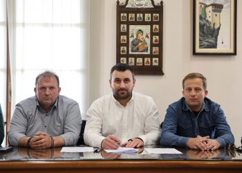Ιστορική στιγμή για τη Χρυσομηλιά: Υπογραφή σύμβασης από τον Δήμαρχο Μετεώρων Λευτέρη Αβραμόπουλο και άμεση έναρξη των εργασιών για την κατασκευή νέου σύγχρονου γηπέδου από τον Δήμο Μετεώρων