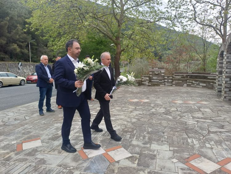 Τρισάγιο στη μνήμη των 21 μαθητών από την Ημαθία με τη συμπλήρωση 23 χρόνων από το τραγικό δυστύχημα στα Τέμπη (ΦΩΤΟ+video)