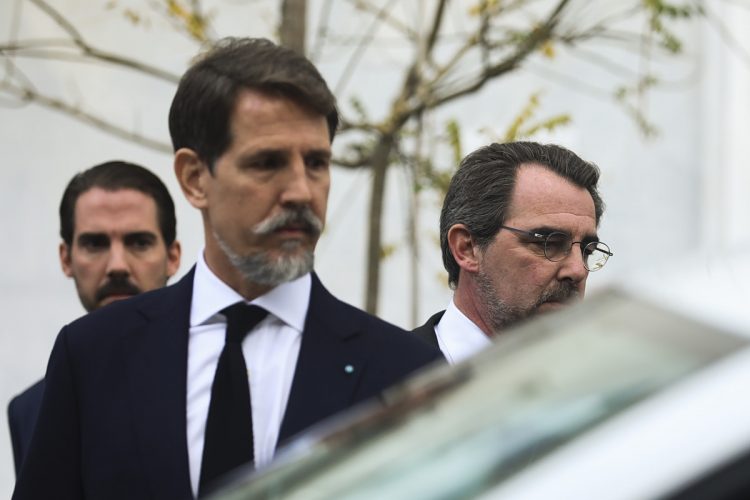 Ντε Γκρες και επίσημα: Με τη σφραγίδα του ΣτΕ ο Παύλος και ακόμη 9 μέλη της τέως βασιλικής οικογένειας