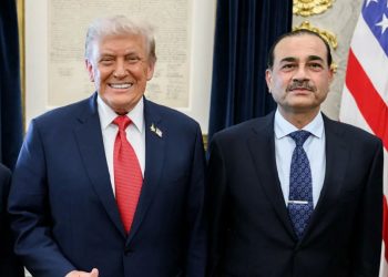 Ασίμ Μουνίρ: Ο ρόλος του «αγαπημένου στρατάρχη» του Τραμπ στην εκεχειρία με το Ιράν