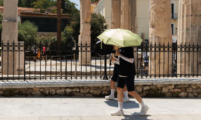 Καιρός: Τυφώνες, πυρκαγιές και καύσωνες φέτος το καλοκαίρι – Δυσάρεστε νέα και για την Ελλάδα