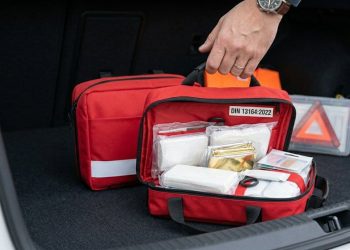 Ελλάς το μεγαλείο σου: Παράταση για το νέο φαρμακείο αυτοκινήτου, από πότε θα ισχύει