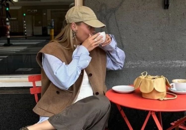 Πρόσθεσε το πιο underrated αξεσουάρ στο look σου σήμερα για να πετύχεις το coolness που θες