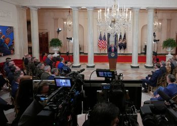 Διάγγελμα Τραμπ με απειλές στο Ιράν και θριαμβολογίες αλλά χωρίς σαφές χρονοδιάγραμμα για τερματισμό του πολέμου