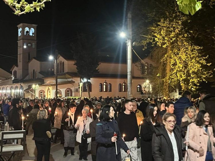 Επεισόδιο το βράδυ της Ανάστασης στον Πλαταμώνα – Πιάστηκαν στα χέρια στην εκκλησία