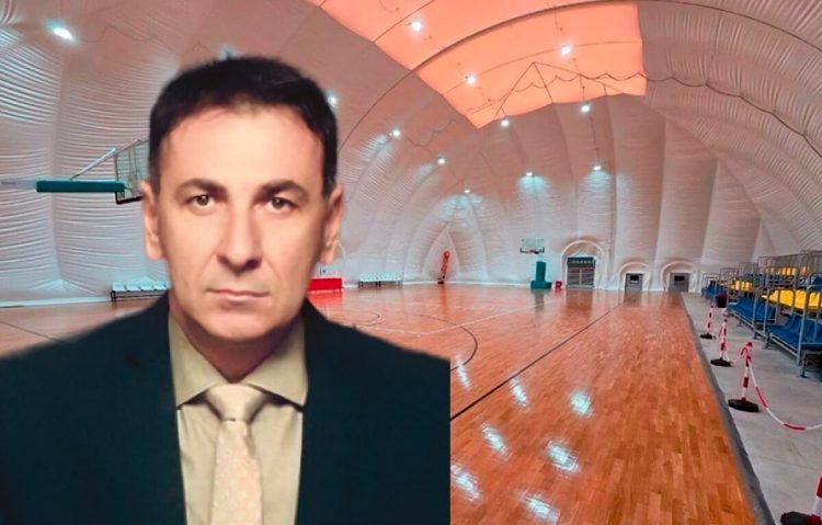 Αυτή είναι η θεσσαλική εταιρεία που ξεκίνησε από το χώρο της ξυλείας και σήμερα «ντύνει» γήπεδα με αεροθόλους