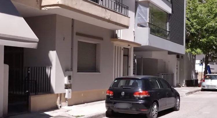 Περίεργη κατάσταση περιγράφουν οι γείτονες για την τραγωδία με τις νεκρές μάνα και κόρη στη Λάρισα: Ήταν μαυροφορεμένη και τριγυρνούσε αμίλητη – Ποια πέθανε πρώτη και που βρέθηκε (ΒΙΝΤΕΟ)