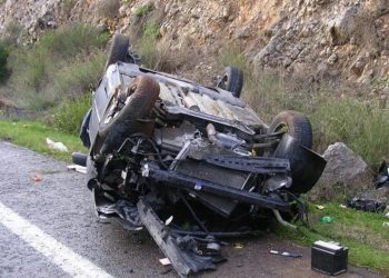 Τραυματίας 39χρονος άνδρας σε τροχαίο μετά από εκτροπή αυτοκινήτου