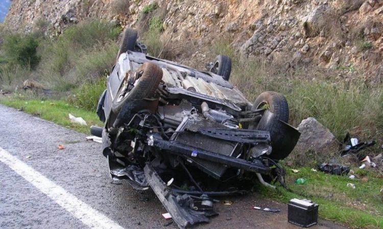 Τραυματίας 39χρονος άνδρας σε τροχαίο μετά από εκτροπή αυτοκινήτου