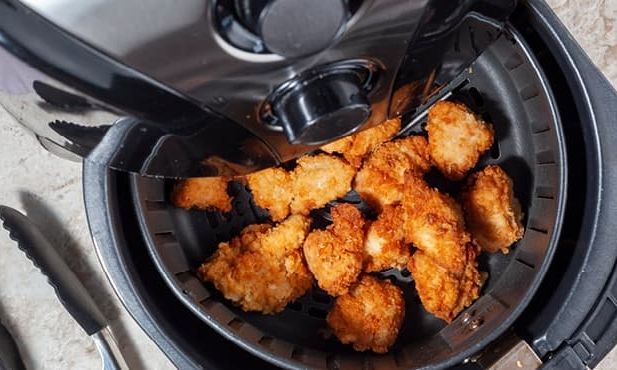 Συναγερμός σε όλη την Ευρώπη: Ανακαλείται air fryer λόγω κινδύνου ηλεκτροπληξίας