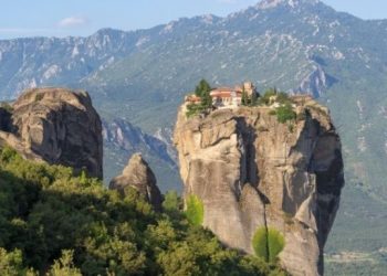 Μυτιλήνη και Καλαμπάκα: Τι ενώνει ένα νησί του Αιγαίου με τα Μετέωρα