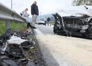 Σε κρίσιμη κατάσταση η μητέρα και ο 10χρονος αδελφός του 3χρονου που σκοτώθηκε σε τροχαίο