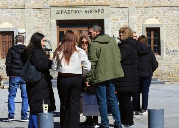 Βιολάντα: Ελεύθερος με περιοριστικούς όρους ο υπεύθυνος παραγωγής – Προθεσμία για τον διευθυντή (ΒΙΝΤΕΟ)