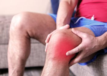 Ουρική αρθρίτιδα και ουρικό οξύ: Οι σπιτικές θεραπείες που ανακουφίζουν σε μια έξαρση