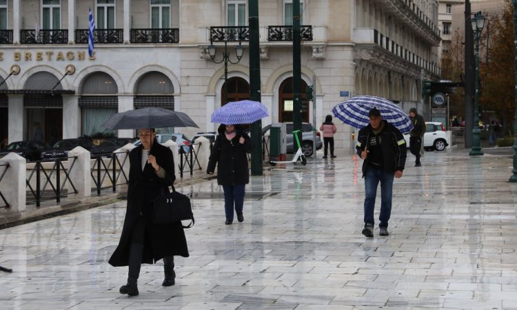 Καιρός: Πρόσκαιρη βελτίωση σήμερα Δευτέρα του Πάσχα – Που θα χτυπήσει ο αφρομεσογειακός κυκλώνας