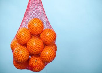 Γιατί τα πορτοκάλια πωλούνται σχεδόν πάντα μέσα σε κοκκινωπό ή πορτοκαλί διχτάκι