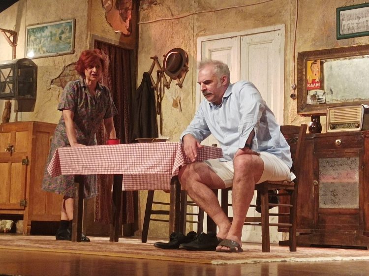 «Χάσαμε τη Θεία Στοπ», αλλά βρήκαμε το (σκληρό) χιούμορ μας! [ΦΩΤΟ]