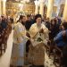 Έγινε η Πρώτη Ανάσταση στα Τρίκαλα – Ο Μητροπολίτης Χρυσόστομος έρανε με βάγια τους πιστούς (ΦΩΤΟ – ΒΙΝΤΕΟ)