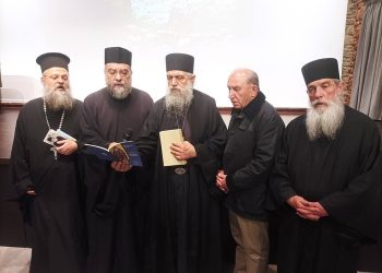 «Φως Καππαδοκίας»: Οι ζωές των Αγίων Αρσενίου και Παϊσίου ξεδιπλώθηκαν μπροστά στα μάτια των Τρικαλινών (ΦΩΤΟ)