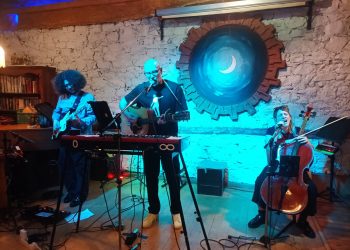 Σουίτα art cafe: Ένα απολαυστικό live με τον ανατρεπτικό Ορέστη Ντάντο (ΦΩΤΟ)