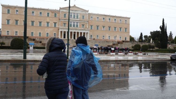 Καιρός: Που θα βρέξει σήμερα Μεγάλο Σάββατο – Η πρόγνωση της ΕΜΥ